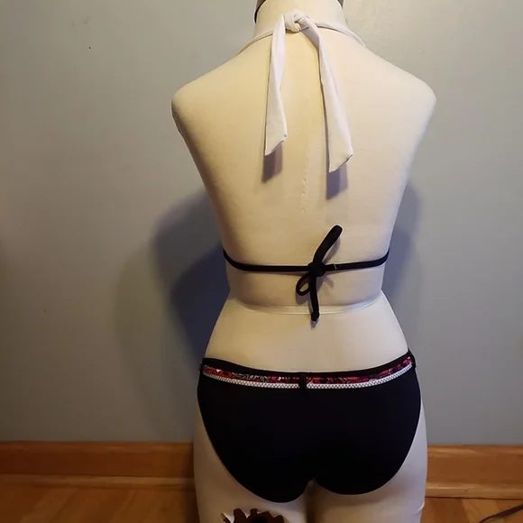 3/$25 Reebok BIKINI Size S 2 PIECE BLACK WHITE RED SEQUIN FLOWER - Picture 3 of 5